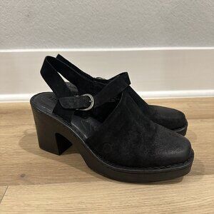 Born Devlyn Black Distressed Suede Leather Clog Heels with Straps size 9M